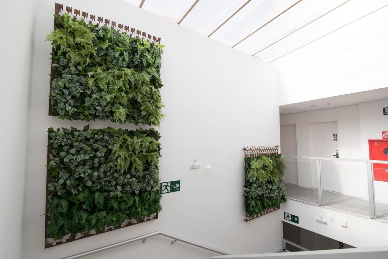 Hotel H2 Congonhas Congonhas  Exterior foto Living wall